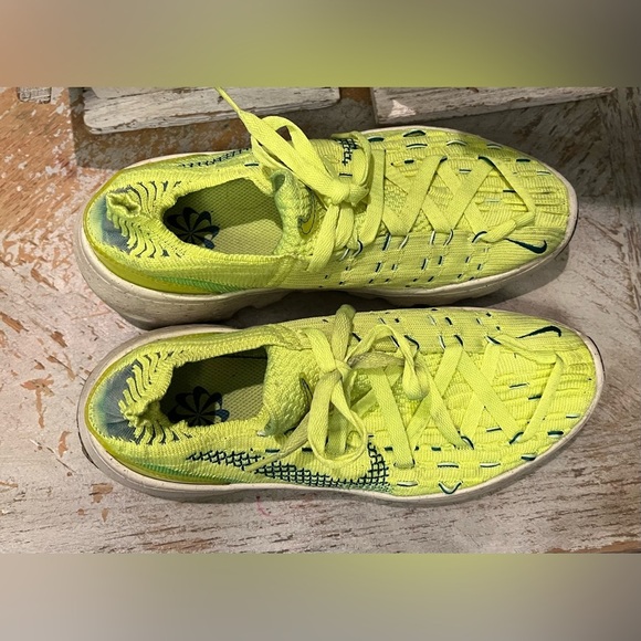 Nike Size 7 Space Hippie 04 Light Lemon Twist Green Sneakers - Picture 7 of 9